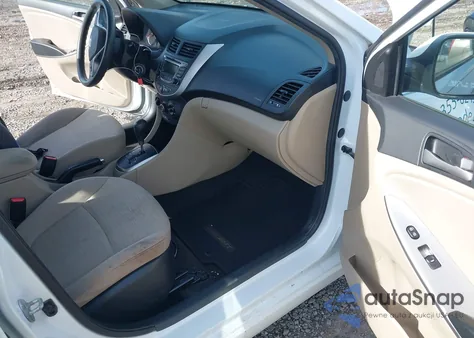 2017 Hyundai Accent Value Edition z USA, uszkodzony, nr VIN KMHCT4AE5HU334823